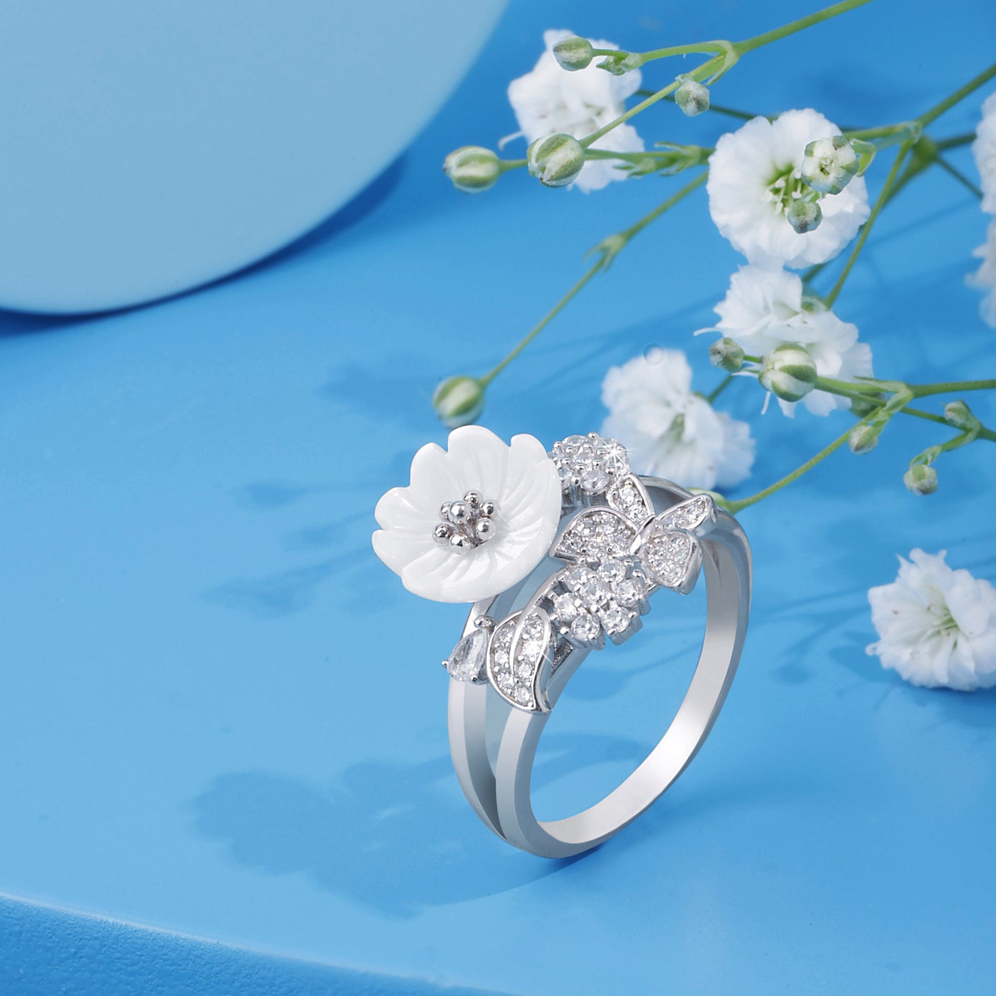 'Pristine White' Flower Silver Ring