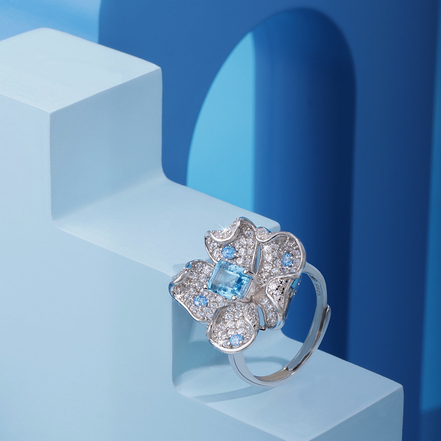 'Floral Azure' Ring