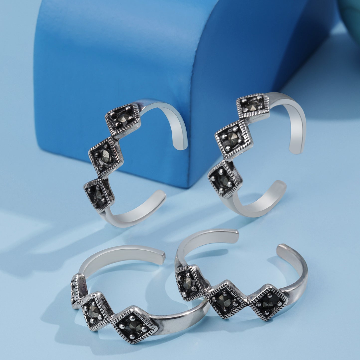 'TriKite Marcasite' Toe Rings