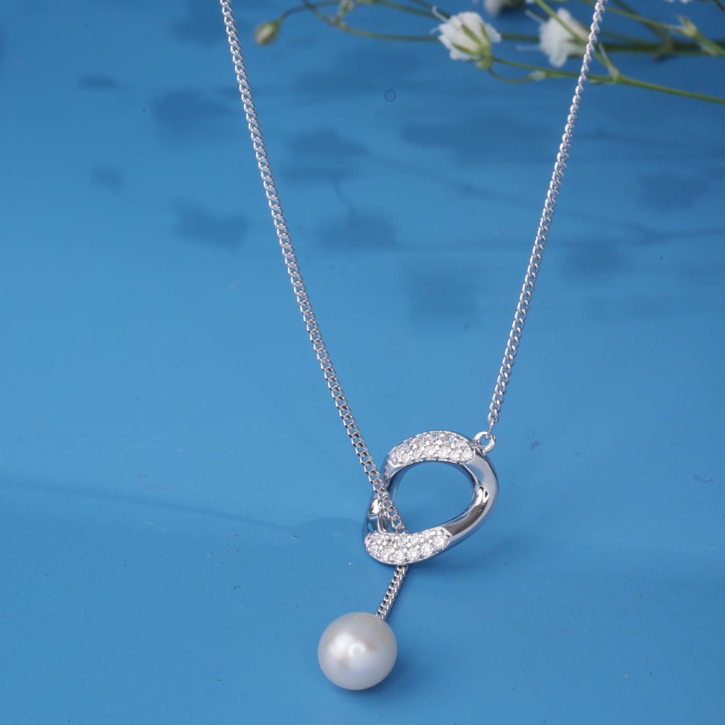 'Elliptical Swiss' Zircon Pearl Pendent