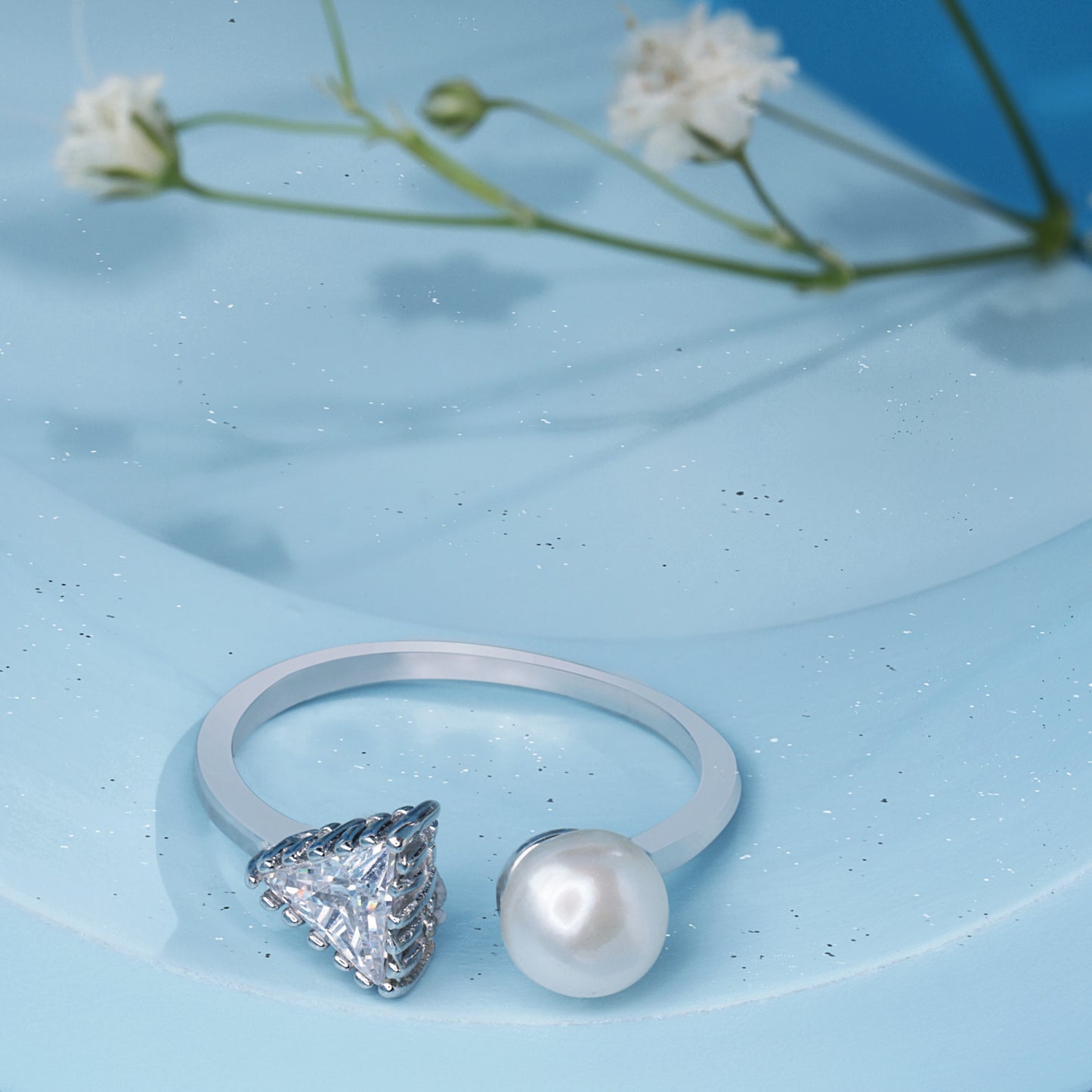 'Arctic Prism Pearl' Silver Ring