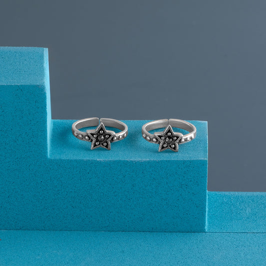 Silvish 'Floral Star Shaped' Toe Rings