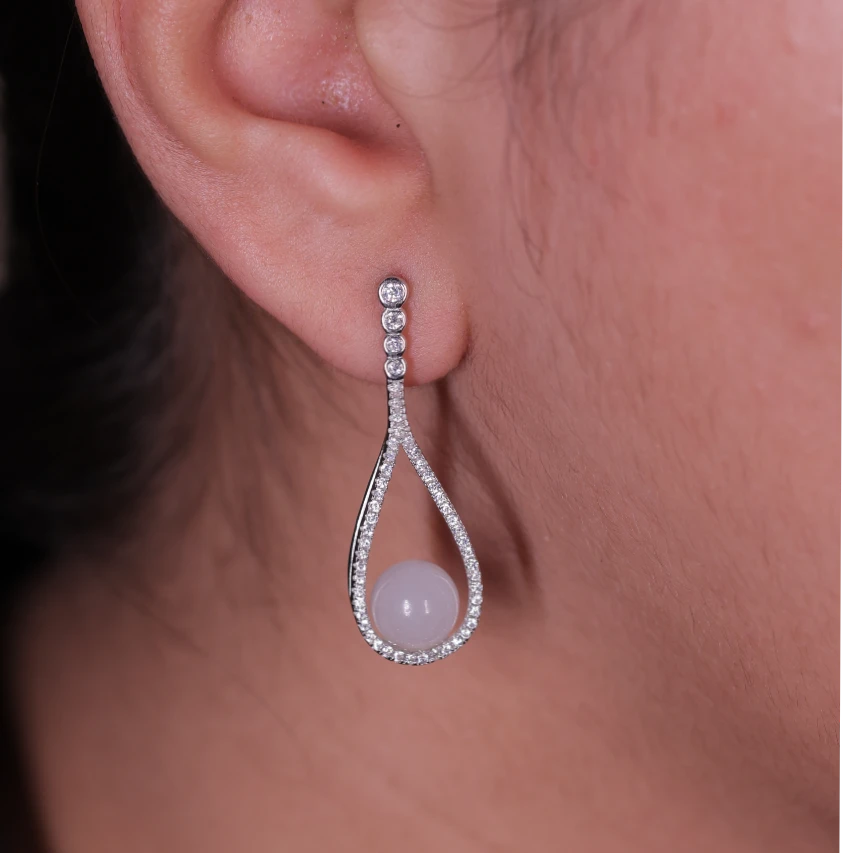 'Swing with Chalcedon' White Jade Silver Earrings