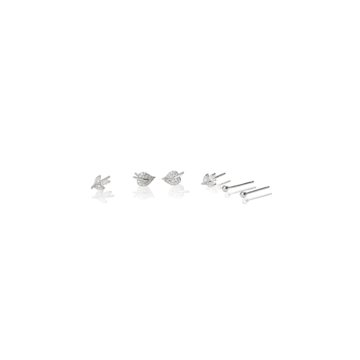 'Elegant Leafs' Silver Stud Set