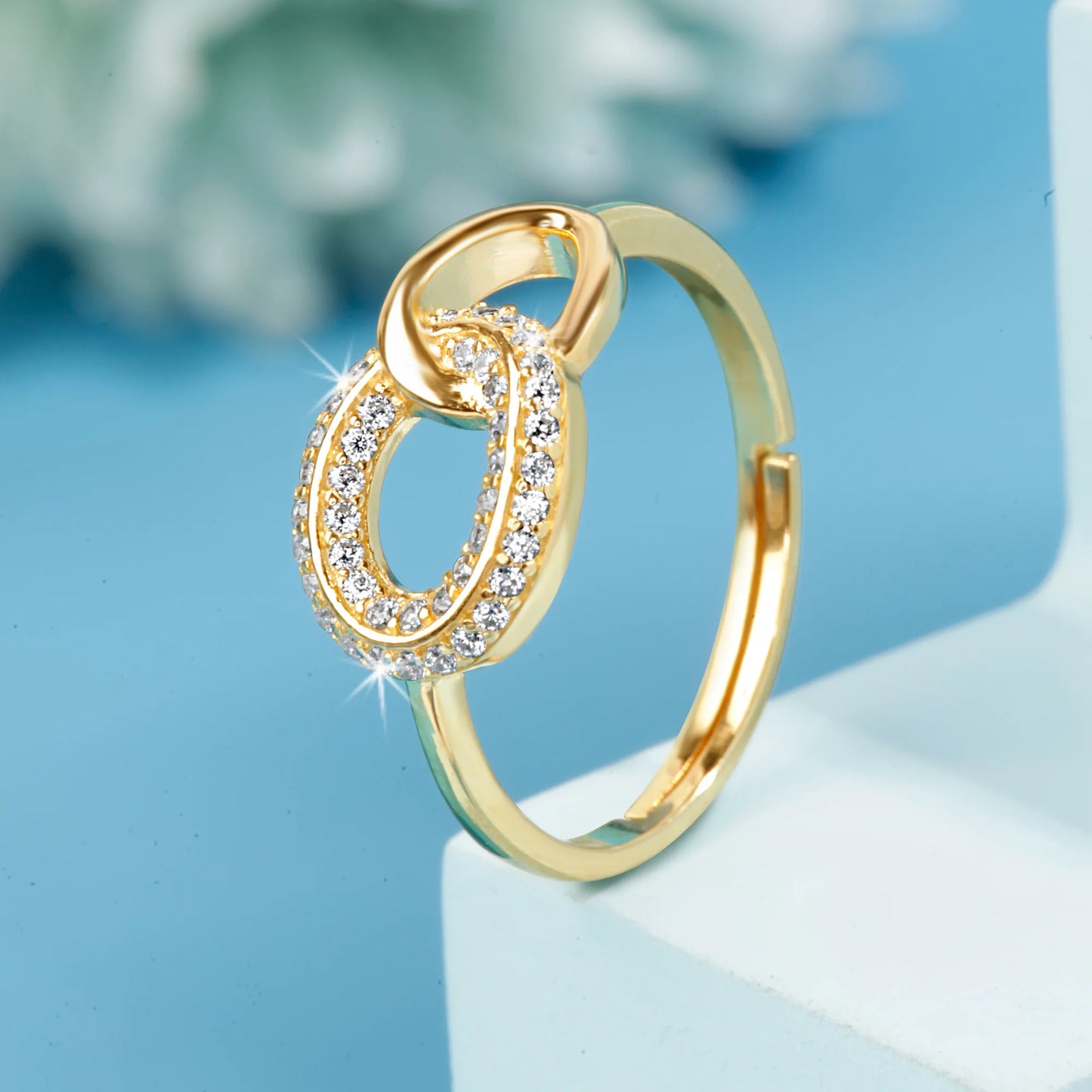 "Golden Interlock" Ring