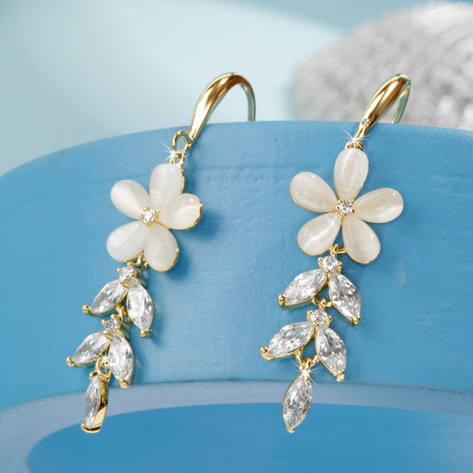 'Stunning Floral Dangler' Gold Plated Earring