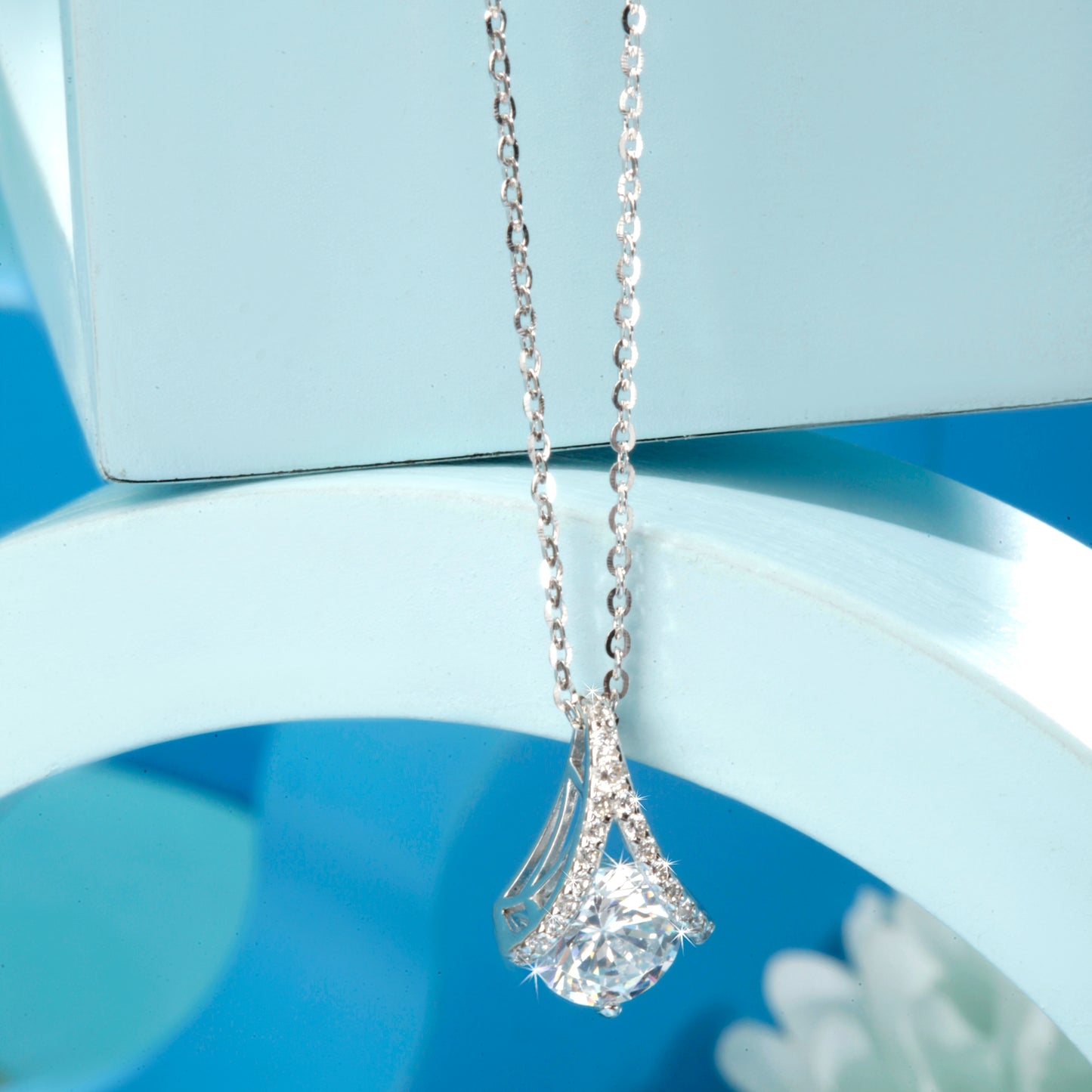 'Bell Drop Solitaire' Silver Pendant