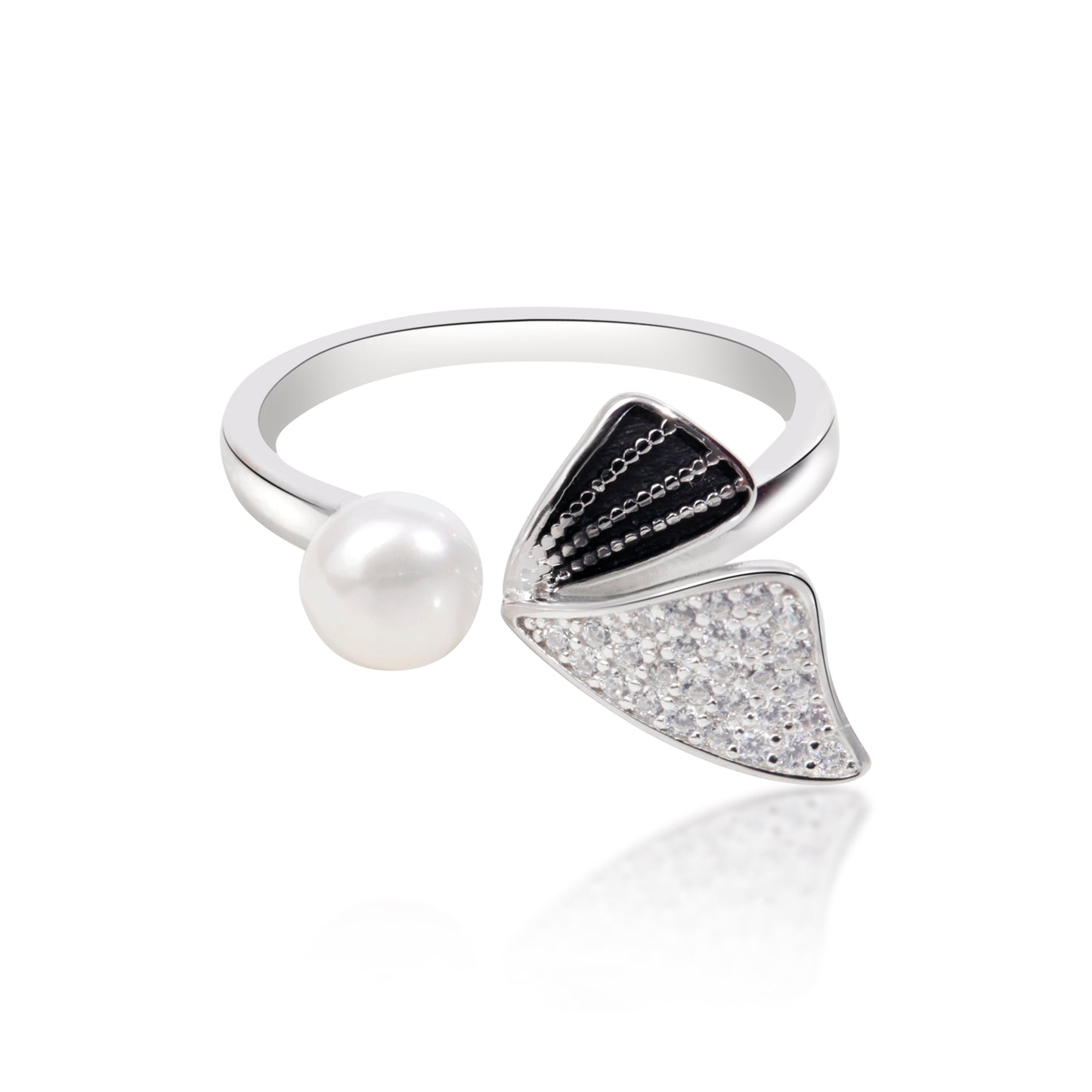 'Lumina Wing' Pearl Silver Ring