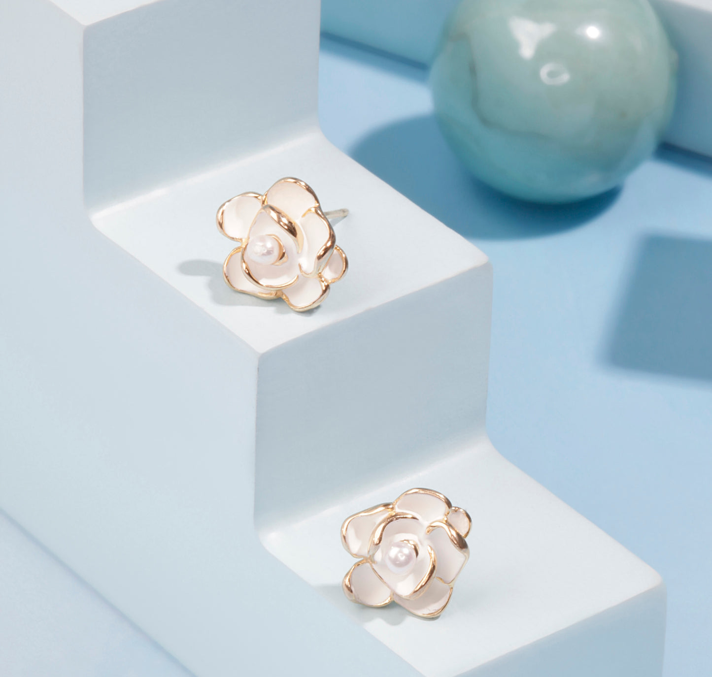 'Pearl White Flower' Gold Plated Earrings