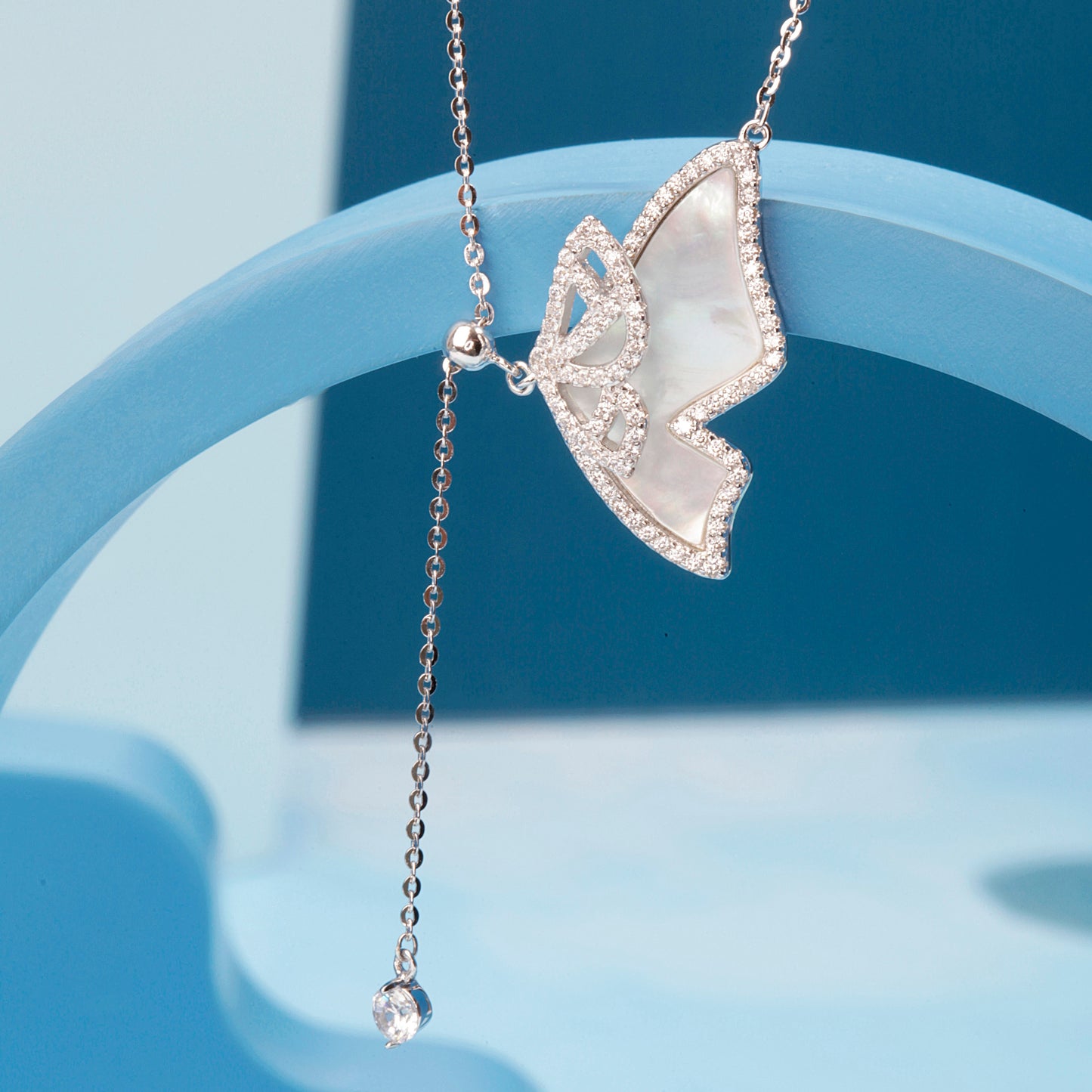 'Beautiful White Butterfly MOP' Silver Pendent