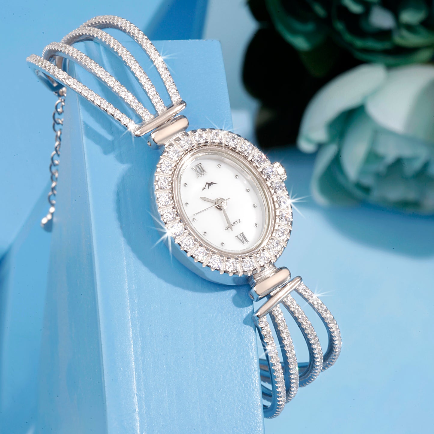 'Royal Crown' Women Silver Bracelet Watch