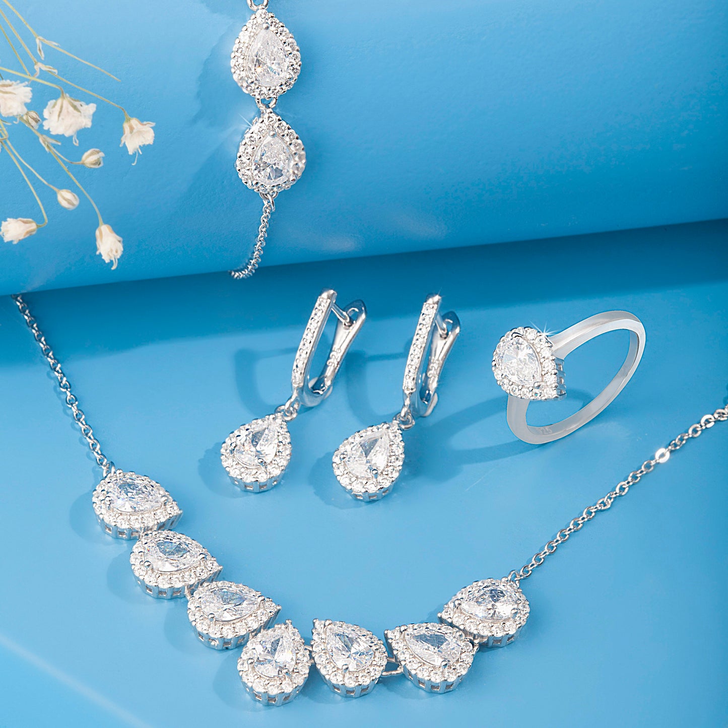 'Silver Teardrop' Jewellery Set