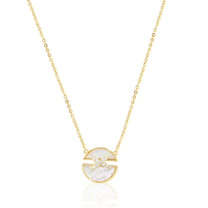 'Jeux De Liens Harmony MOP' Gold Plated Pendant