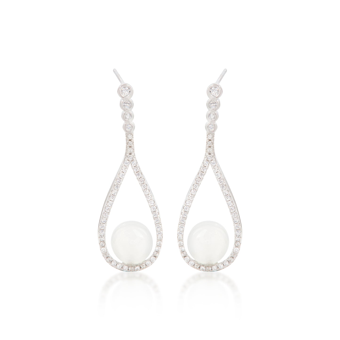 'Swing with Chalcedon' White Jade Silver Earrings